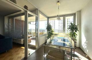 Wohnung mieten in 71229 Leonberg, Sonne inklusive! 3-Zimmer-Wohnung mit Südbalkon & TG-Stellplatz