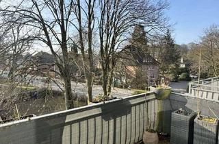 Wohnung mieten in Steinbecker Straße 35, 21244 Buchholz, Tolle Dachgeschosswohnung zentral in Buchholz - mit Einbauküche und großem Balkon