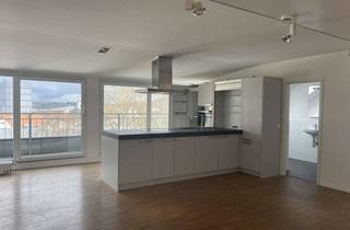 Lofts mieten in 70188 Ost, 3 Zimmer Loftwohnung mit hochwertigen Einbauten und moderner Küche