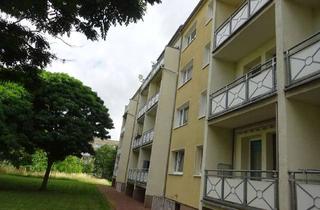 Wohnung mieten in Straße Der Chemiearbeiter 17, 06369 Weißandt-Gölzau, 2 Raum Wohnung mit Balkon