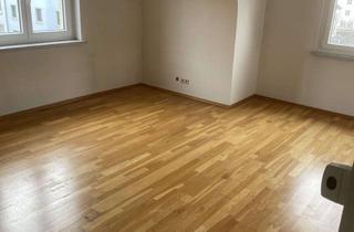 Wohnung mieten in Ekkehardstr. 13, 78224 Singen, Zentrale 4-Zimmer-Wohnung in der Singener Innenstadt