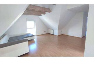 Wohnung mieten in Leonhard-Hausmann-Str. 45, 86157 Pfersee, Gemütliche 2,5-Zimmer-Dachgeschosswohnung mit Stellplatz in begehrter Lage von Pfersee-Nord