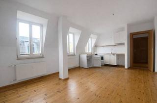 Wohnung mieten in Gutenbergstraße 97, 14467 Nördliche Innenstadt, Charmante Dachgeschosswohnung mit Holzdielen & Tageslichtbad in zentraler Lage von Potsdam