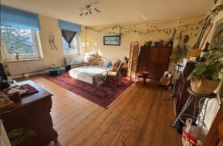 Wohnung mieten in 42277 Wuppertal, Helle 2-Zimmer Dachgeschosswohnung in Wuppertal-Oberbarmen