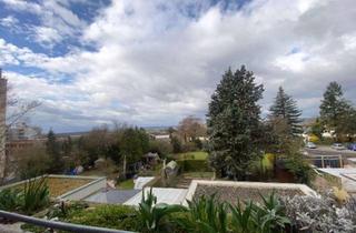 Wohnung mieten in Straßburger Ring 10, 97084 Heuchelhof, Frisch renovierte 4-Zimmer-Wohnung mit Balkon am Heuchelhof