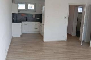 Wohnung mieten in Rathausplatz, 96237 Ebersdorf, Seniorengerechte 2-Zimmerwohnung, gehobene Ausstattung mit ASB-Service