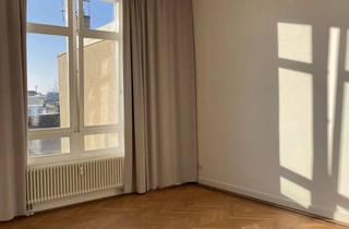 Wohnung mieten in 10435 Prenzlauer Berg, Lichtdurchflutete- stilvolle- Dachgeschosswohnung mit großer Terrasse in Prenzlauer Berg
