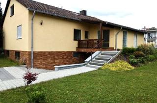 Einfamilienhaus kaufen in Sonnenstraße 24, 92648 Vohenstrauß, Geräumiges 5-Zimmer Einfamilienhaus mit Garage in Vohenstrauß