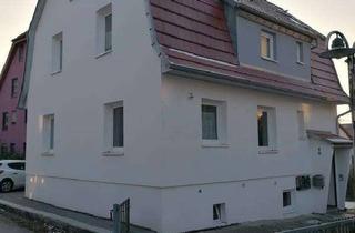 Haus kaufen in 72800 Eningen, 2 Fam.-Haus im Zentum von Eningen m. Garten u. 3 AAPs-kompl. Kernsaniert...Anbau mögl.