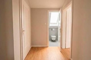 Anlageobjekt in 22335 Fuhlsbüttel, 2-Zimmer Wohnung mit idealer Nähe zum Flughafen für Pendler - Saniert für optimale Rendite