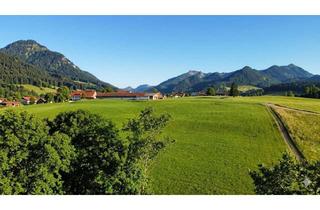 Grundstück zu kaufen in 83324 Ruhpolding, Neues Baugrundstück in Ruhpolding - Ortsrandlage, unverbaubarer Bergblick und ganztägig sonnig