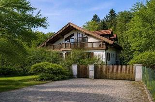 Einfamilienhaus kaufen in 82327 Tutzing, Attraktives Zweifamilienhaus in ruhiger Lage in Tutzing-Kampberg