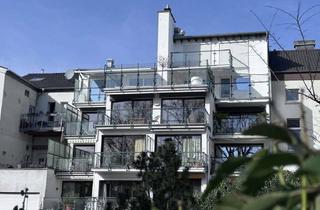 Wohnung kaufen in 53113 Bonn, Großzügige moderne Komfort-Terrassenhauswohnung hinter historischer Fassade in bester La