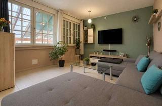 Wohnung kaufen in Mörikestraße 16, 71149 Bondorf, Zentrale Große 3-Zimmer Terrassen Wohnung mit Kamin & Außenstellplatz