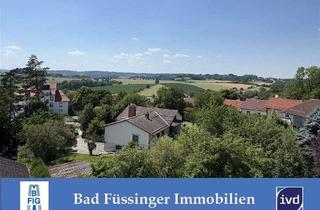Wohnung kaufen in 94086 Bad Griesbach, 3-Zi.-Dachgeschosswohnung - Wohnen in der Altstadtresidenz in Bad Griesbach