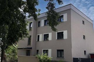 Wohnung kaufen in 03050 Spremberger Vorstadt, Vierraum-Wohnung mit eigenem Hausgarten und zwei Stellplätzen