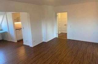 Wohnung kaufen in Bergheimerstraße 88, 69115 Bergheim, Gut ausgebaute 2,5 Zi-Dachwohnung in Bergheim