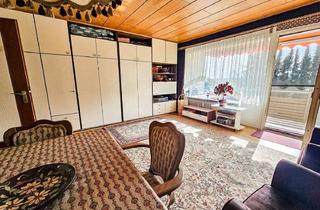 Wohnung kaufen in 75335 Dobel, Gemütliche 1-Zimmer-Wohnung mit Balkon und TG-Stellplatz