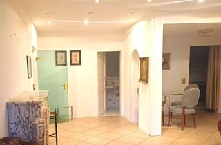 Wohnung kaufen in Brühlstraße, 79410 Badenweiler, Charmante 2-Zimmer-Wohnung mit Balkon und Tiefgaragenstellplatz im beliebten Kurort Badenweiler