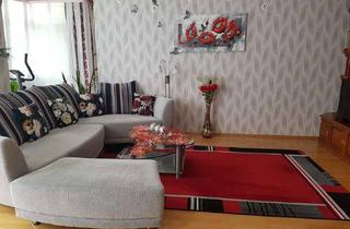 Wohnung kaufen in 42349 Cronenberg, Attraktive 4-Zimmer Wohnung mit Garage in Cronenberg