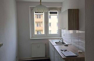 Wohnung mieten in Straße Der Einheit, 39624 Kalbe, Kleine 3-Zimmer-Wohnung mit Eibauküche in Kalbe (Milde)