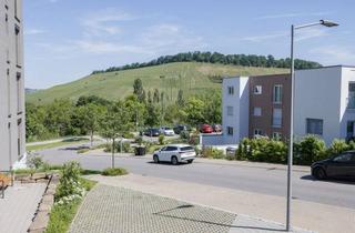 Wohnung mieten in 74189 Weinsberg, Wohnen an den Weinbergen: Helle Erdgeschosswohnung mit EBK und Balkon