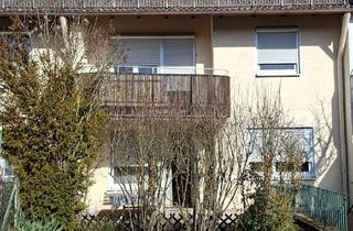 Haus kaufen in 91522 Hennenbach, Charmantes Reihenmittelhaus mit Südgarten, Balkon & Garage in ruhiger Lage von Ansbach