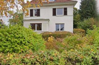 Einfamilienhaus kaufen in Von-Vincke-Straße, 33014 Bad Driburg, Großzügiges Einfamilienhaus mit 10 Zimmern in Bad Driburg