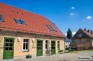 Einfamilienhaus kaufen in 32351 Stemwede, Resthof - Wohnhaus, Stall, Scheune, Remise