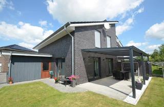 Haus kaufen in 26954 Nordenham, Neuwertige DHH mit Carport in Nordenham