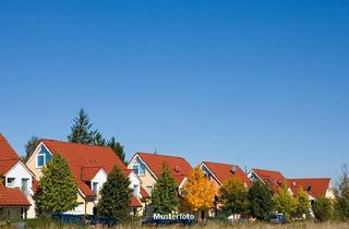 Einfamilienhaus kaufen in 50171 Kerpen, Beidseitig angeb. älteres Einfamilienhaus