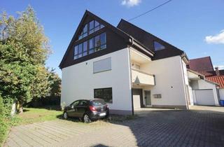 Doppelhaushälfte kaufen in 72827 Wannweil, Wannweil - Geräumige 2 Familien-Doppelhaushälfte mit 2 Garagen und 2 Pkw-Stellplätzen in der Ortsmitte