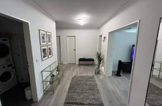 Wohnung kaufen in 69168 Wiesloch, Wiesloch - Hochwertig ausgestattet & saniert: 3-Zi. ETW mit Stellplatz in Wiesloch zu verkaufen