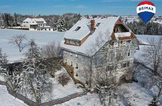 Mehrfamilienhaus kaufen in 79862 Höchenschwand, Höchenschwand - Detailverliebtes 4-Familienhaus mit Alpensicht in Tiefenhäusern