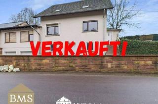 Haus kaufen in 54675 Lahr, Lahr - Großes Wohnhaus mit Garagen und Garten !