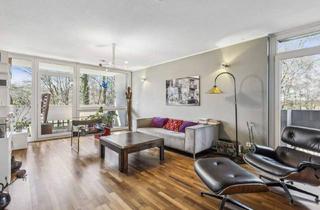 Haus kaufen in 81477 München, München - Ruhige 4 Zimmer Designerwohnung mit Balkon und Blick ins Grüne!