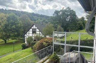 Einfamilienhaus kaufen in 42897 Remscheid, Remscheid - Nachbarn, was ist das? Freistehendes Haus mit vielen Möglichkeiten.