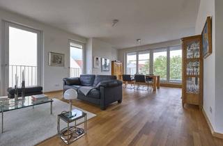 Penthouse kaufen in 13156 Berlin, Berlin - Elegantes Penthouse mit Terrassenblick und Liftzugang