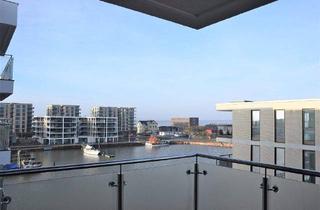 Wohnung kaufen in 27568 Bremerhaven, Bremerhaven - Mitte Schöne 2-Zimmer Eigentumswohnung mit seitlichem Blick auf den Neuen Hafen