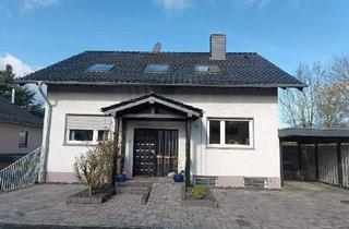 Wohnung kaufen in 53604 Bad Honnef, Bad Honnef - Modernisierte Eigentumswohnung EG 4 Zimmer+ große Terrasse mit Fernblick Gäste-WC Carport Stellplatz