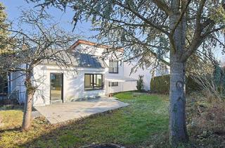 Mehrfamilienhaus kaufen in 70771 Leinfelden-Echterdingen, Leinfelden-Echterdingen - Attraktives Mehrfamilienhaus mit Kamin, Garten und flexiblem Nutzungskonzept