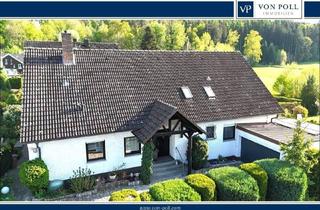 Haus kaufen in 91586 Lichtenau, Lichtenau - Elegantes Anwesen in schöner Wohnsiedlung mit Pool und herrlichem Garten!