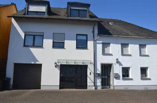 Haus kaufen in Markenweg 4, 54317 Osburg, Osburg - Zwei Häuser mit großem Grundstück zum Kauf in Osburg