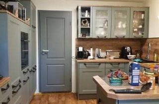 Einfamilienhaus kaufen in 36088 Hünfeld, Hünfeld - Renoviertes Einfamilienhaus mit Einliegerwohnung, großer Scheune und Stallungen in Hünfeld, Ortsteil bei Fulda