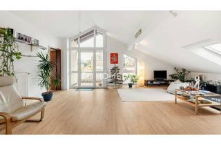 Wohnung kaufen in 72138 Kirchentellinsfurt, Kirchentellinsfurt - Moderne Dachgeschosswohnung mit Balkon, Einbauküche und Stellplatz