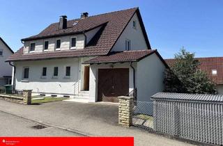 Haus kaufen in 78573 Wurmlingen, Wurmlingen - RESERVIERT ! - Zweifamilienhaus in sonniger Ortsrandlage in Wurmlingen