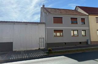 Haus kaufen in Hauptstraße 84, 99887 Hohenkirchen, Hohenkirchen - teilsanierter Vierseitenhof mit großem Grundstück und Gartenidylle