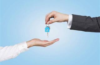 Wohnung kaufen in 45478 Mülheim, Mülheim - Elegantes Wohnen mit Ausblick - stilvolle Wohnräume im Obergeschoss!