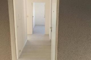 Wohnung kaufen in 63165 Mühlheim, Mühlheim am Main - 3 Zimmer Eigentumswohnung mit Balkon,Garage und großem Keller