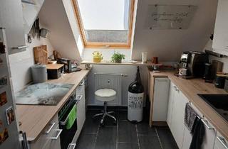 Wohnung kaufen in 09131 Chemnitz, Chemnitz - Erstklassige Kapitalanlage: 2-Raum-WE mit Loggia & PKW-Stpl.